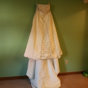 Alfred Angelo Strapless Wedding Dress